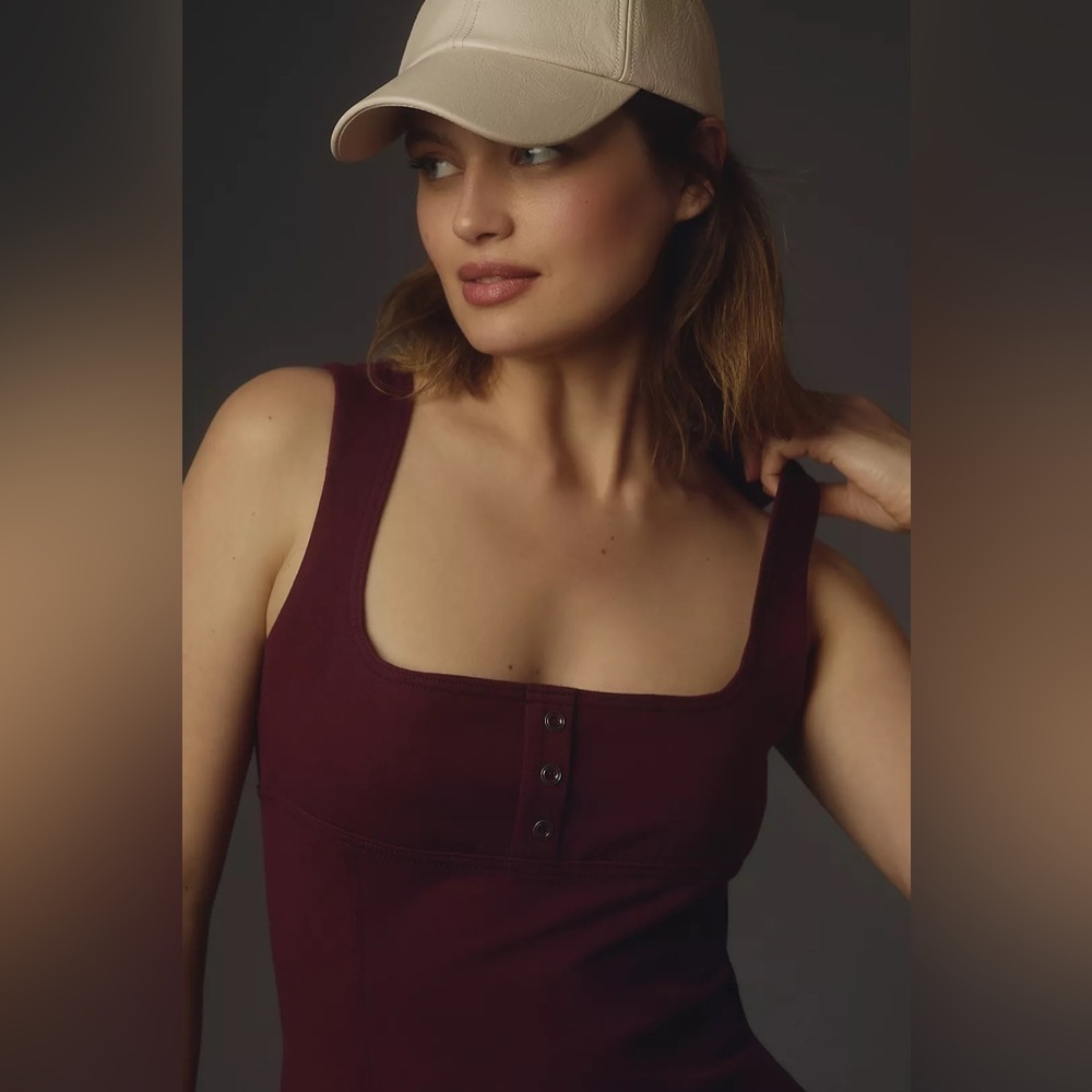 Sleeveless Square-Neck Mini Dress in Deep Burgundy
